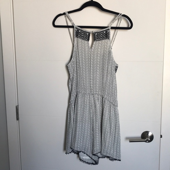 Romper - Picture 2 of 3